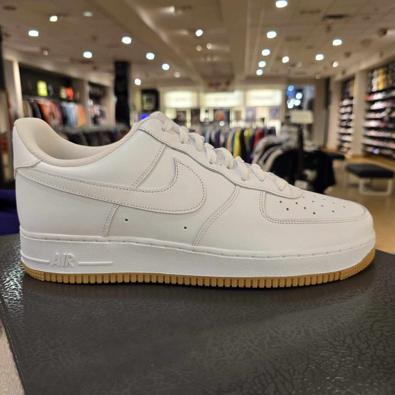 Size 13 - Nike Air Force 1 Low '07 White Gum