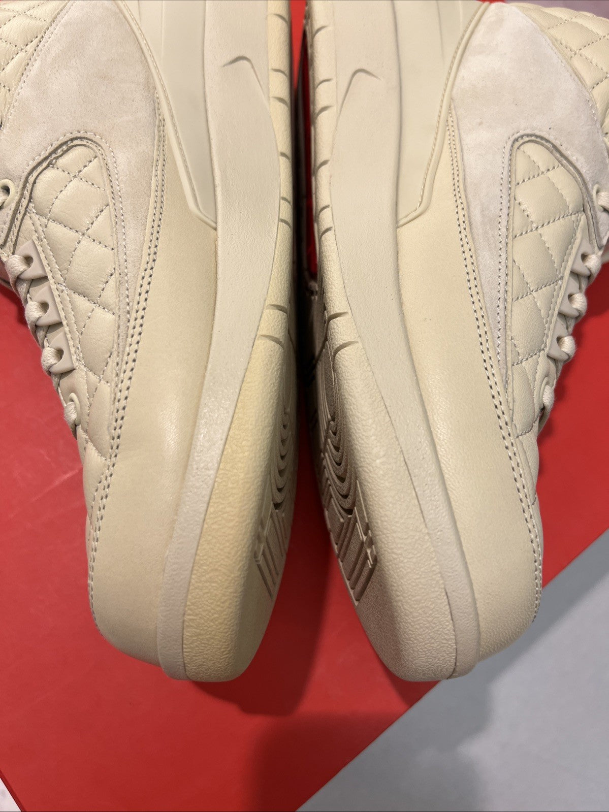 Air Jordan RETRO 2 'JUST DON BEACH' Sz 8.5 DEFECT