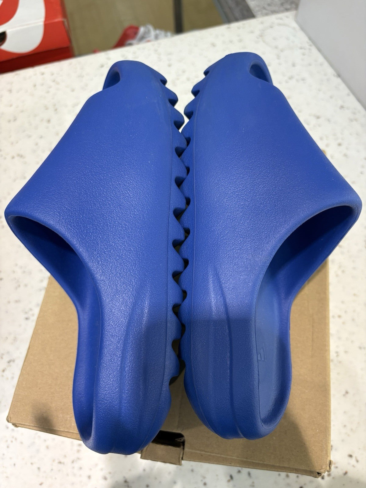 adidas Yeezy Slide Azure Size 6 DEFECT 