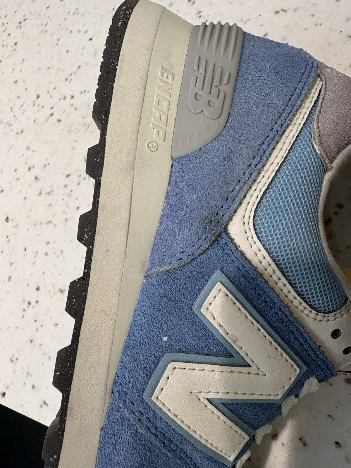 New Balance 574 Blue Laguna Sea Salt Size 5 DEFECT & MISSING BOX