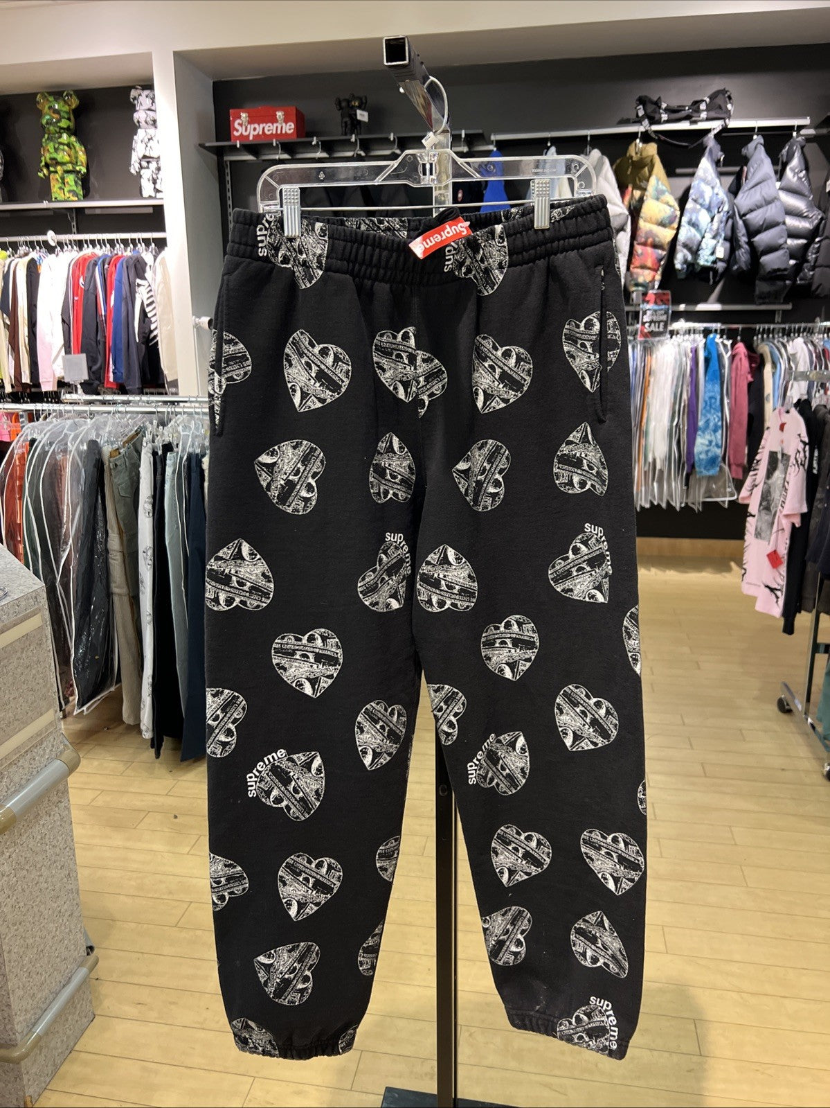 Supreme Love Cash Sweatpant Black Size Medium