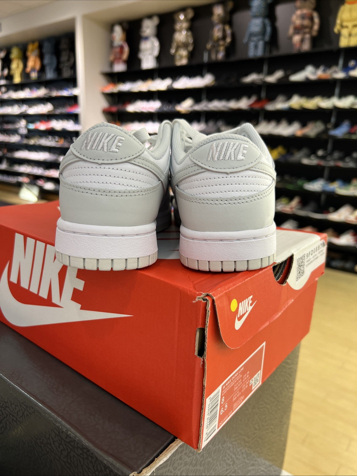 Nike Dunk Low Photon Dust White Womens Sz 8