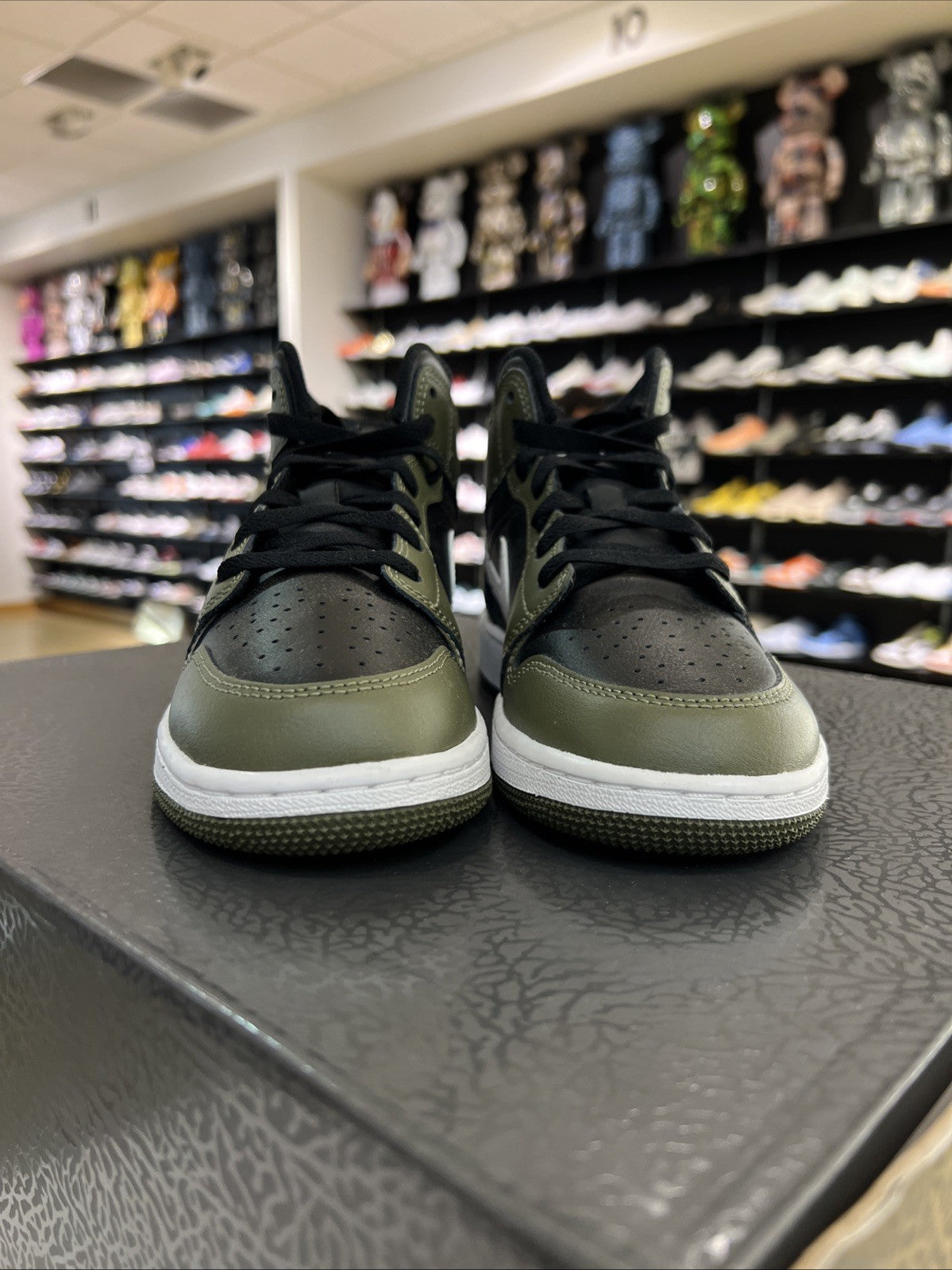 Nike Air Jordan 1 Mid (Black/Medium Olive/White) Sz 5Y