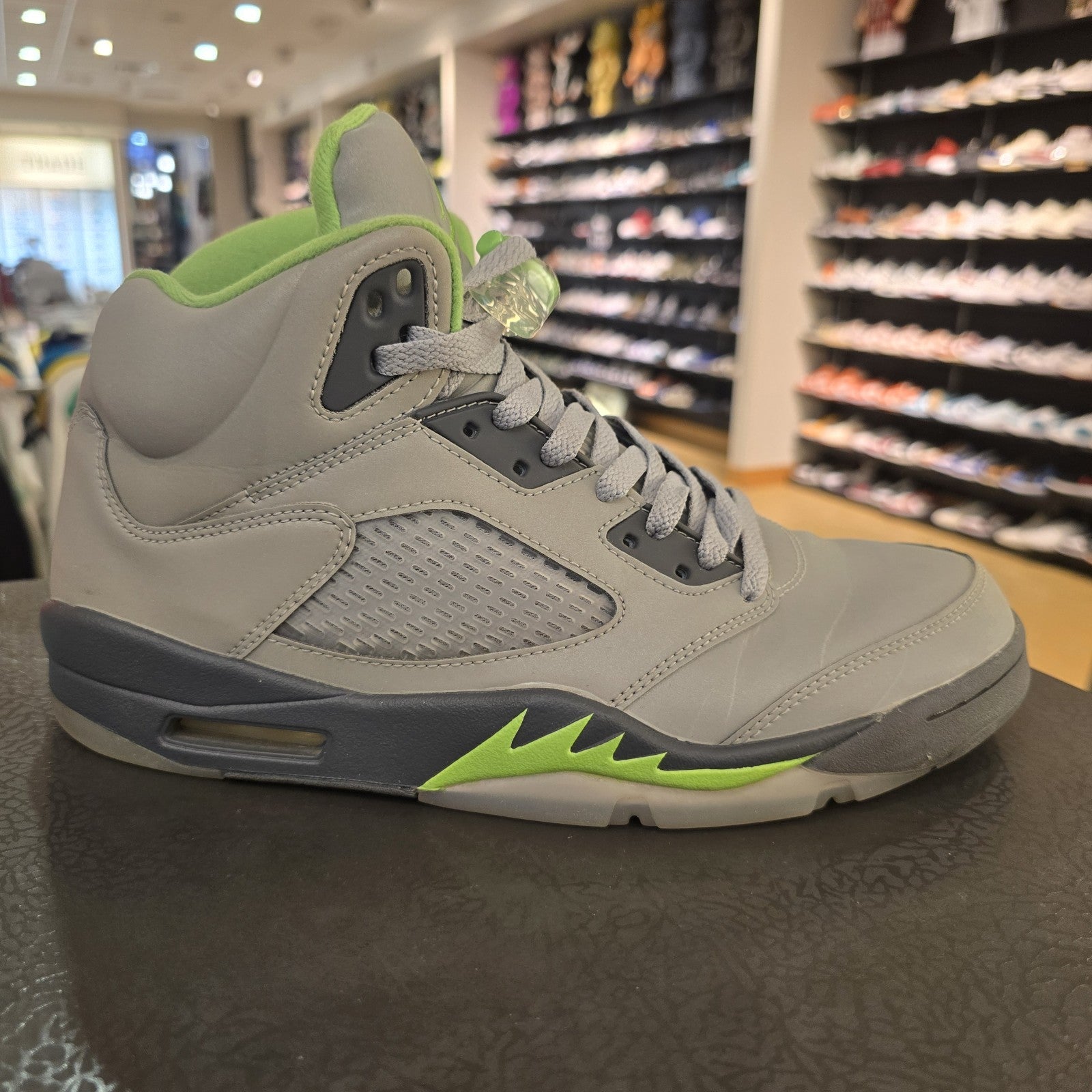 Size 10 - Jordan 5 Retro Green Bean