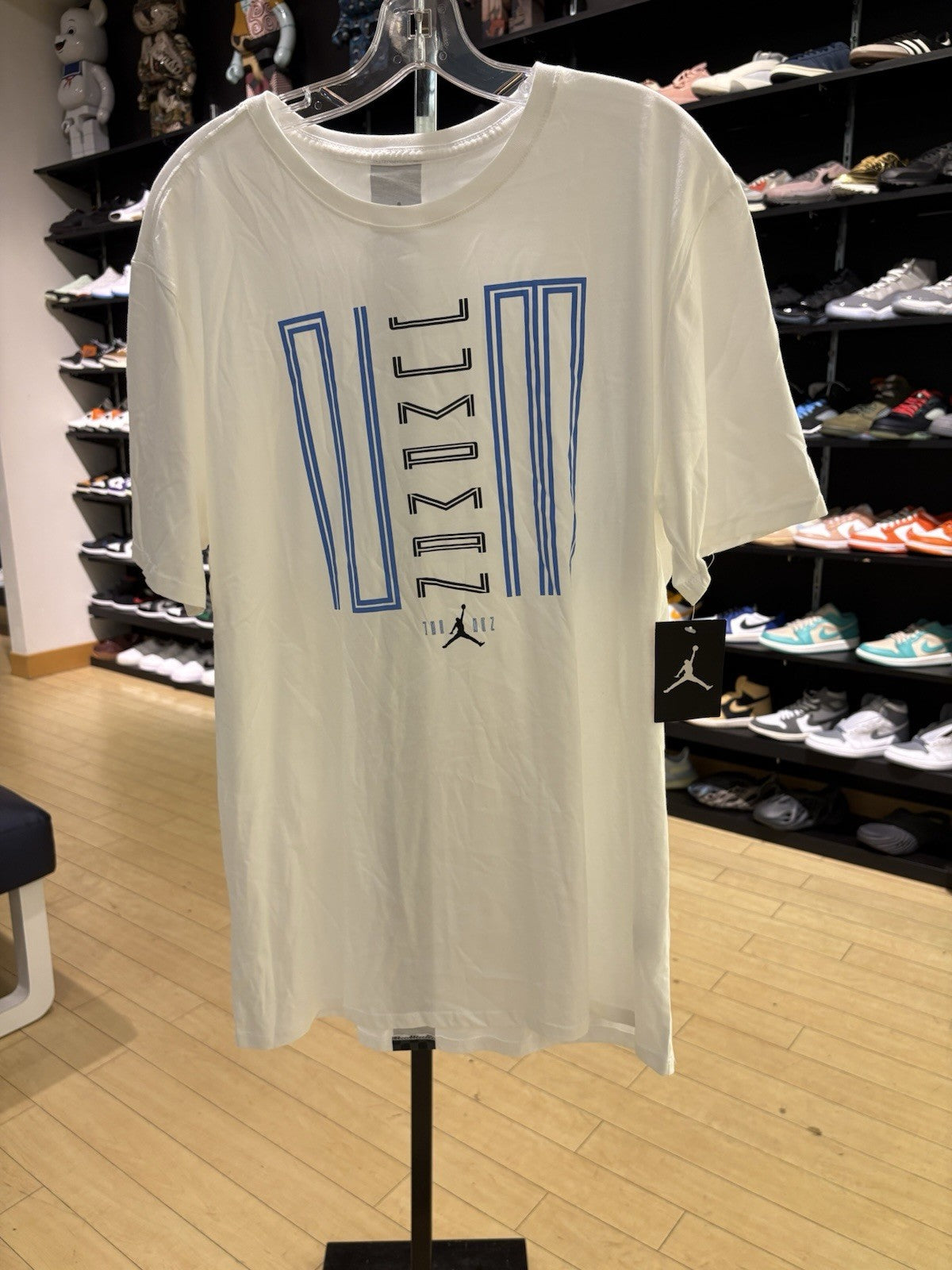 Jordan 11 Jumpman 23 Men's T-Shirt White/Blue/Black Size XL