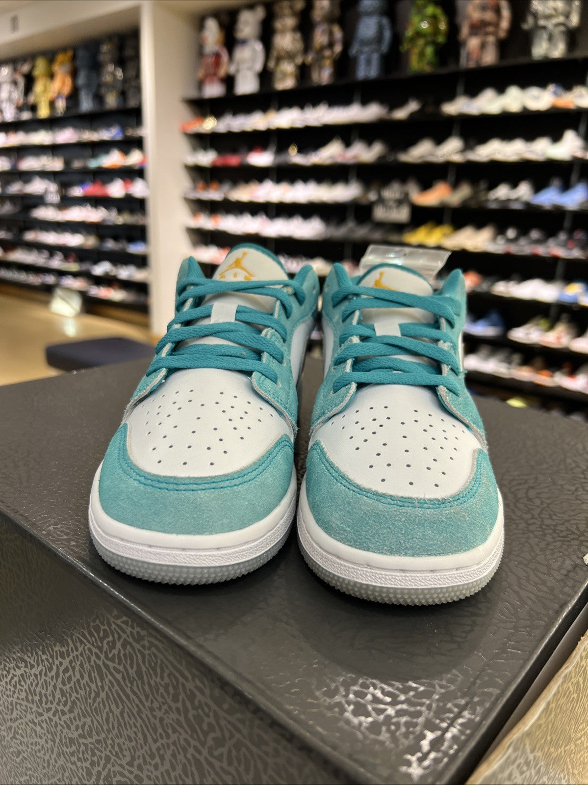 Nike Air Jordan 1 Low SE Emerald Green Sz 5.5Y