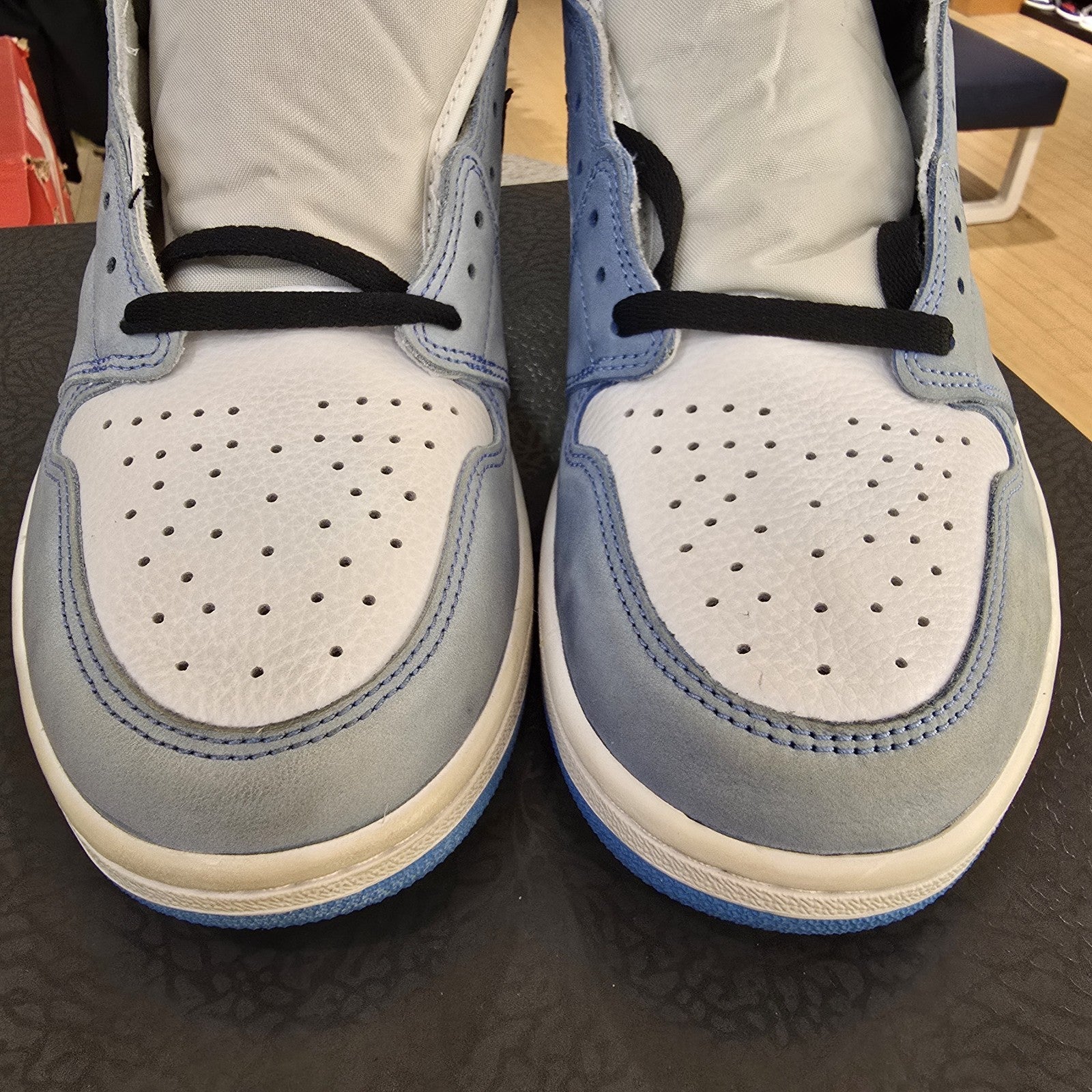 Size 13 - Jordan 1 Retro OG High University Blue (Yellowing)