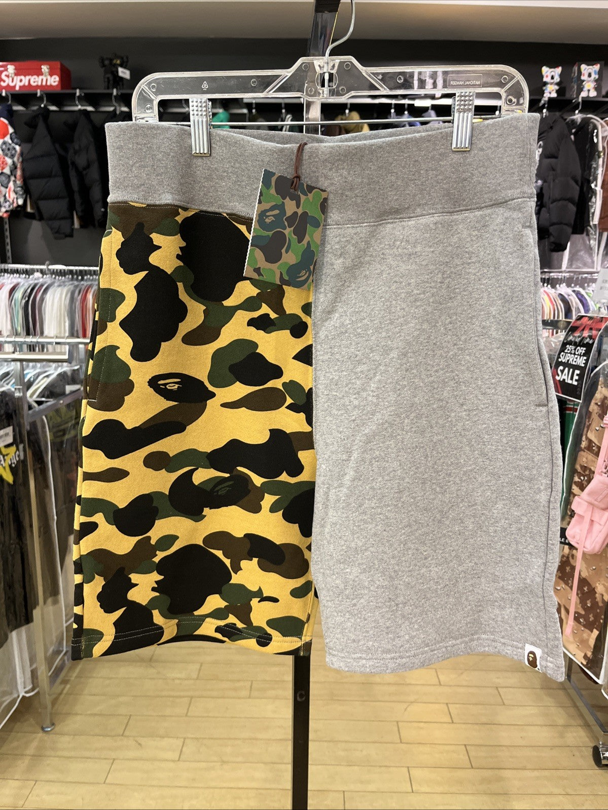 BAPE "1st Camo Back Shark Sweat Shorts Sz Medium