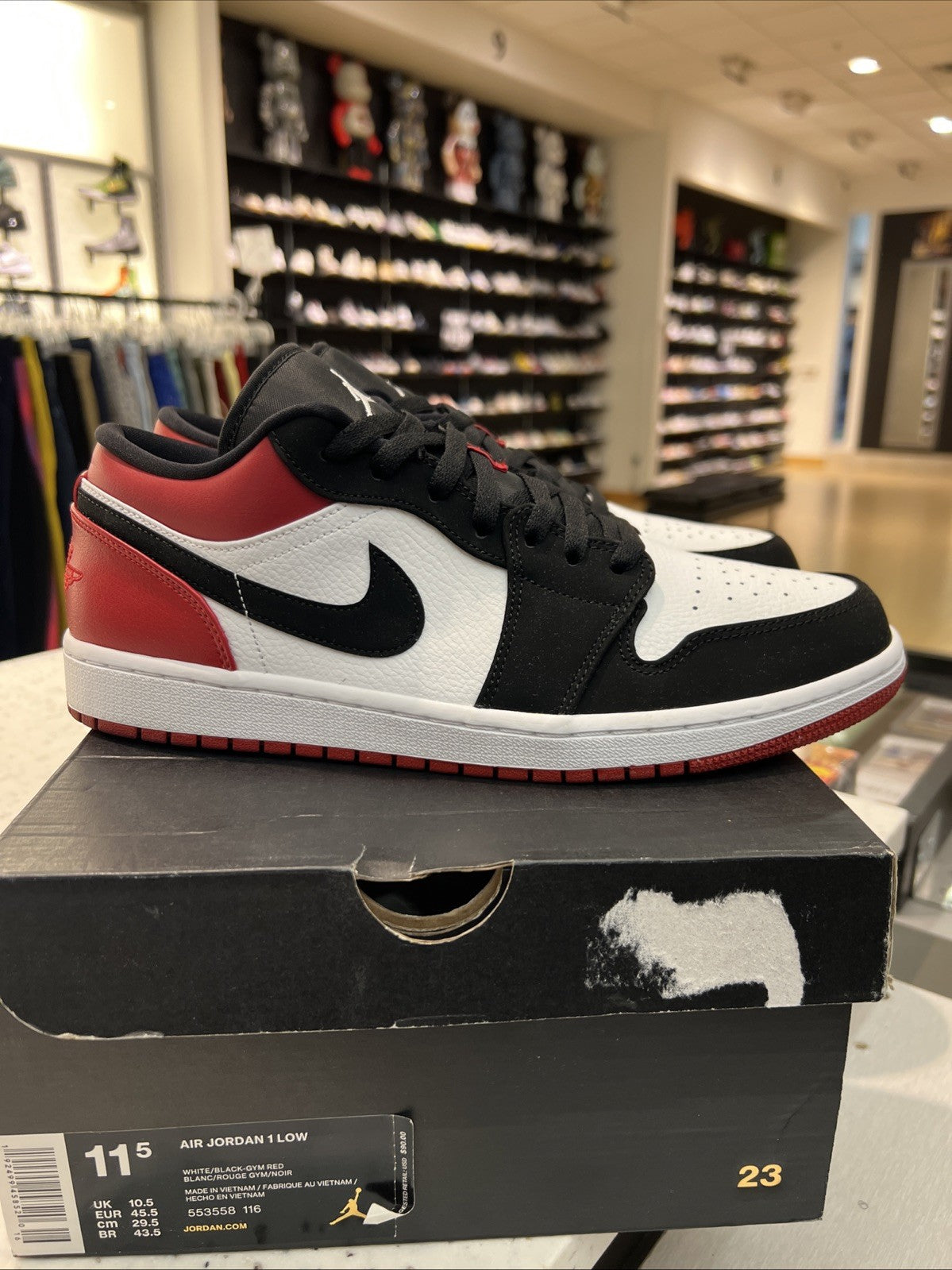 Air Jordan 1 Low Black Toe White Black Gym Red Sz 11.5 USED