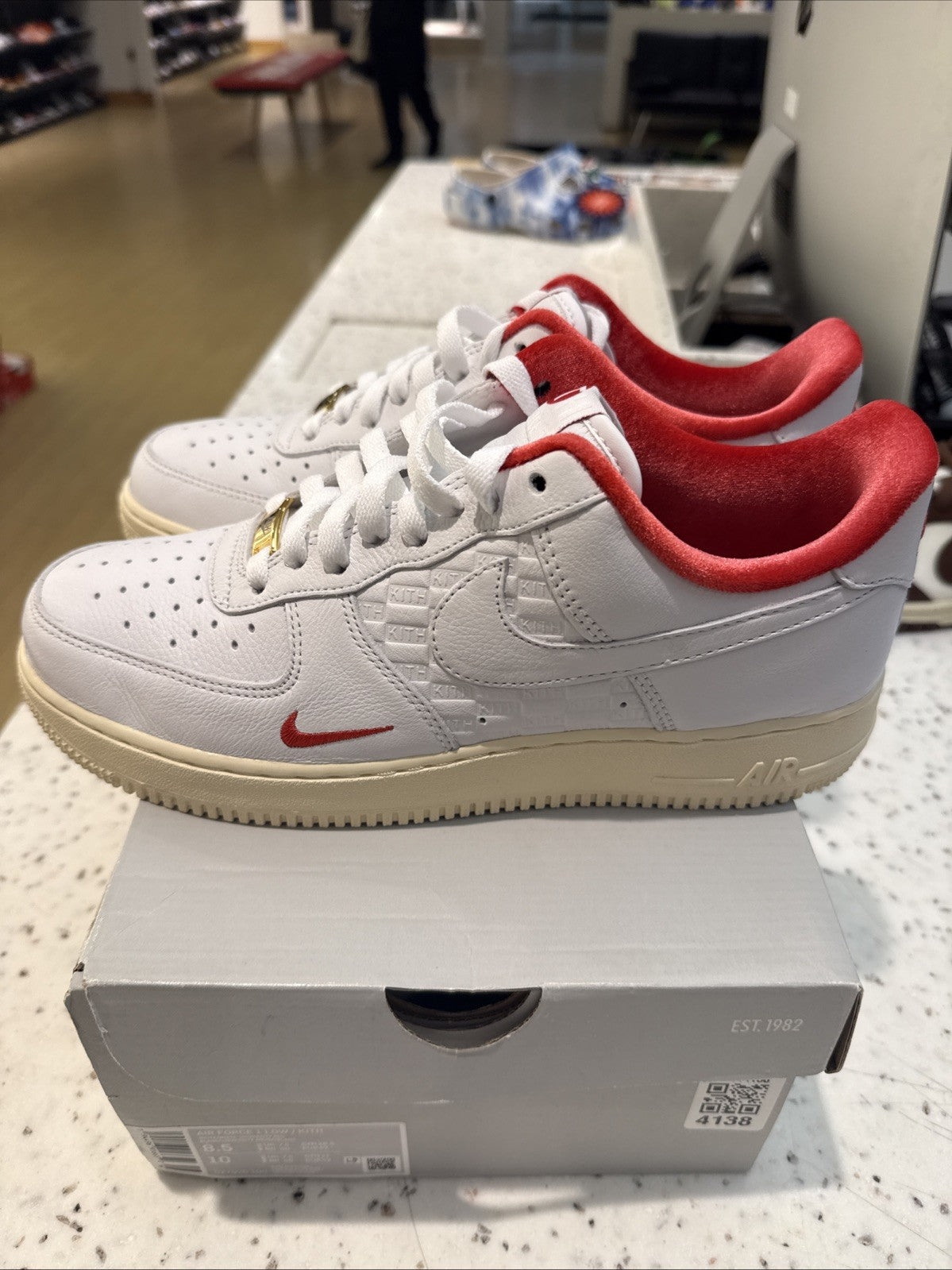 Air Force 1 Low Kith Sz 8.5