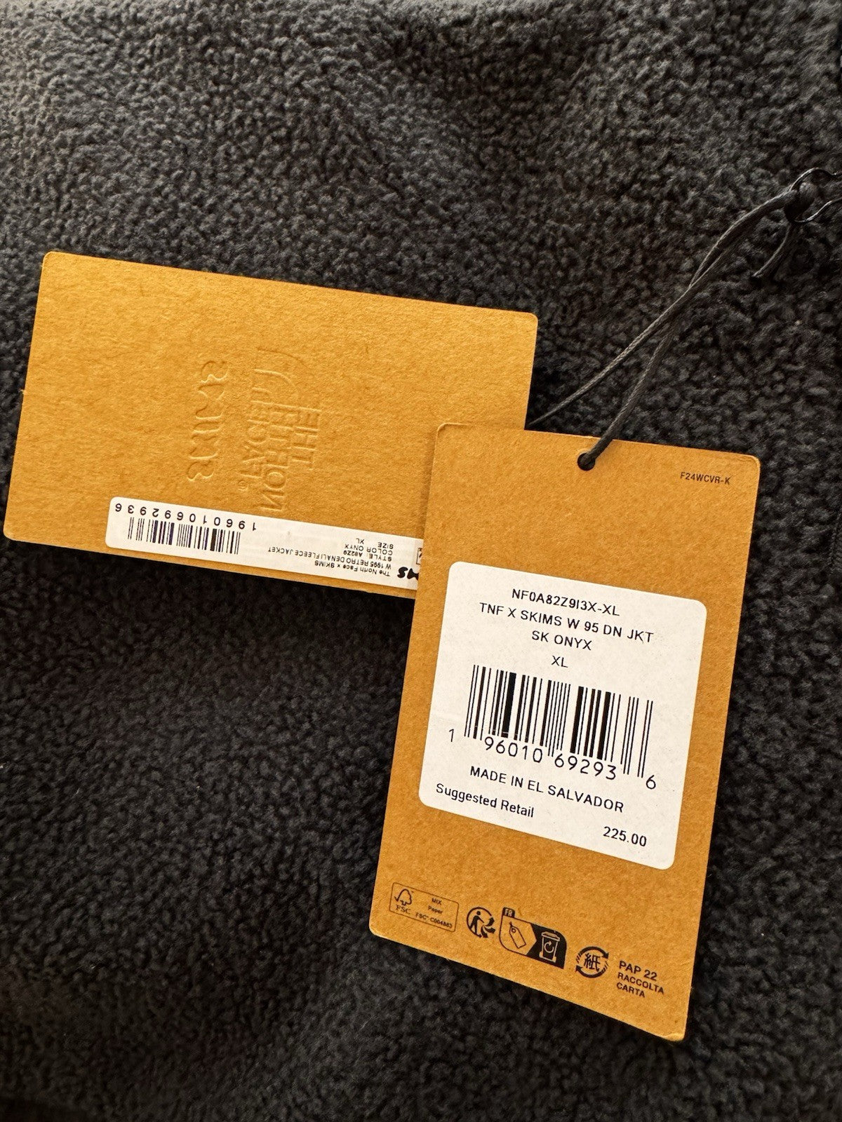 Skims X The North Face 1995 Retro Denali Fleece Jacket in Onyx Size XL