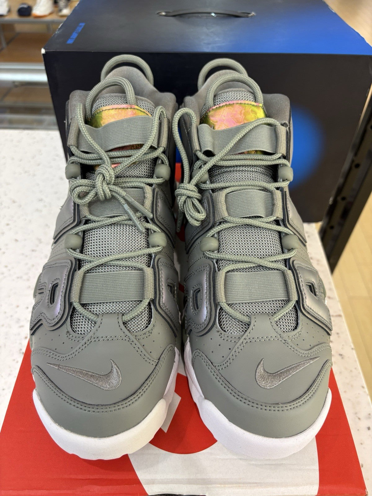 Nike Air More Uptempo Shine Women’s Size 12 DEFECT
