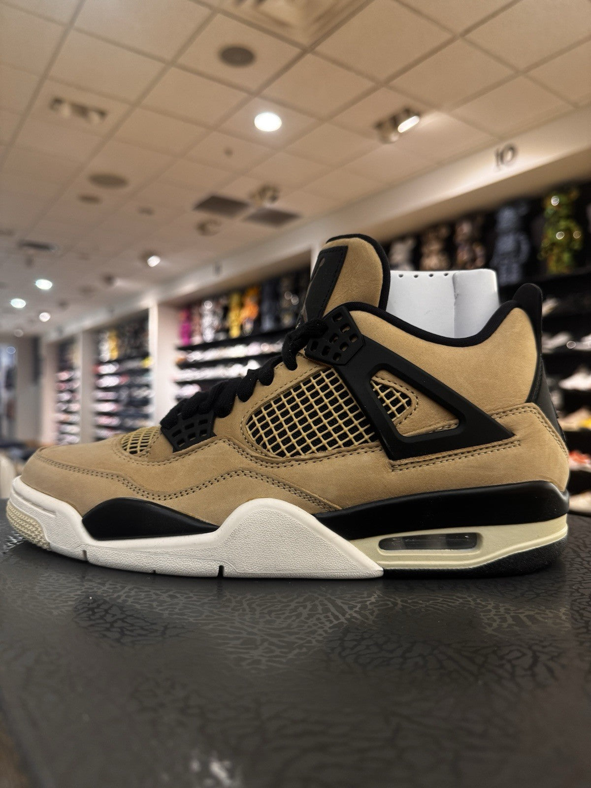 Air Jordan 4 Retro Mushroom Womens Size 10