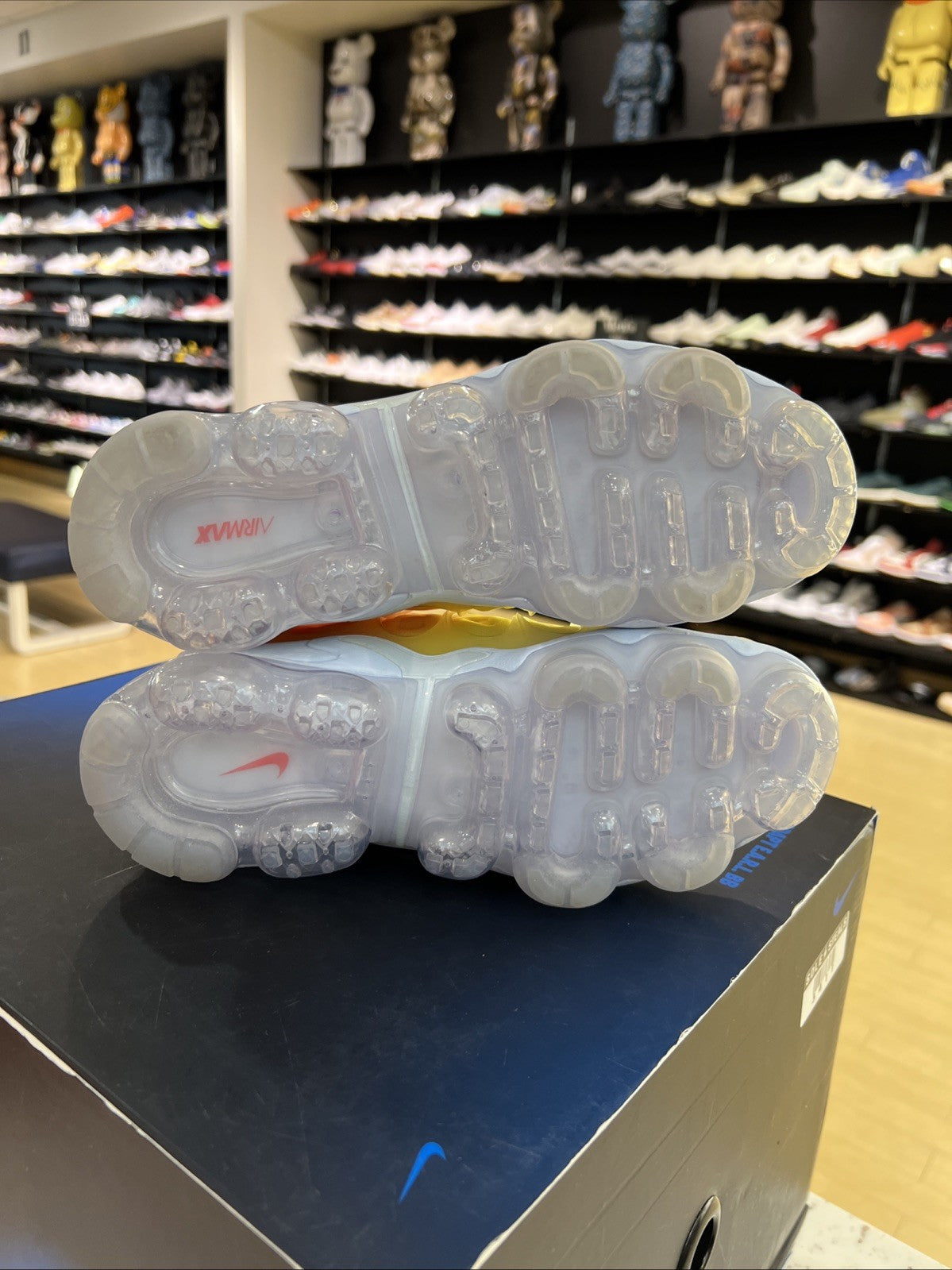 Nike Air VaporMax Plus Women's Sz 7 DEFECT NO BOX