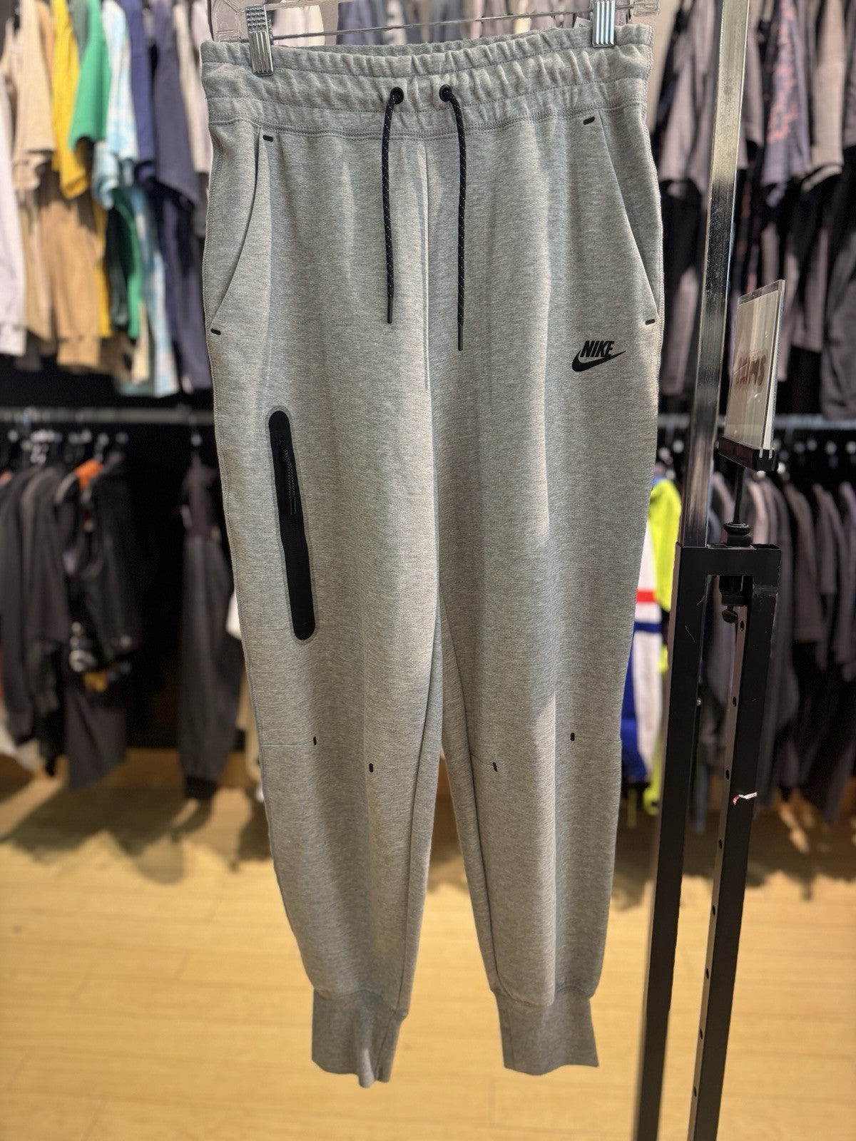 Nike Tech Fleece Joggers Mens Small Gray Sweatpants Zip Pocket CW4292-063