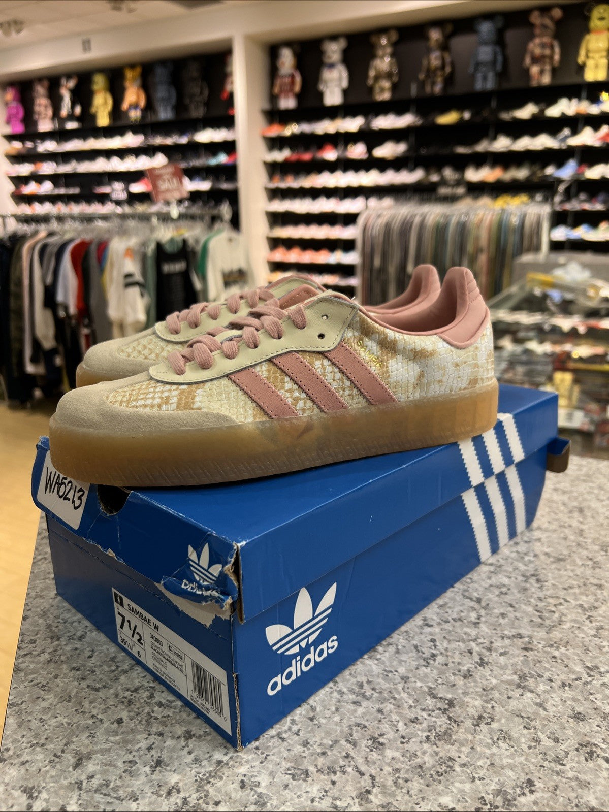 Adidas Sambae 'Snakeskin Cream White Wonder Mauve' Women’s Sz 7.5 DEFECT
