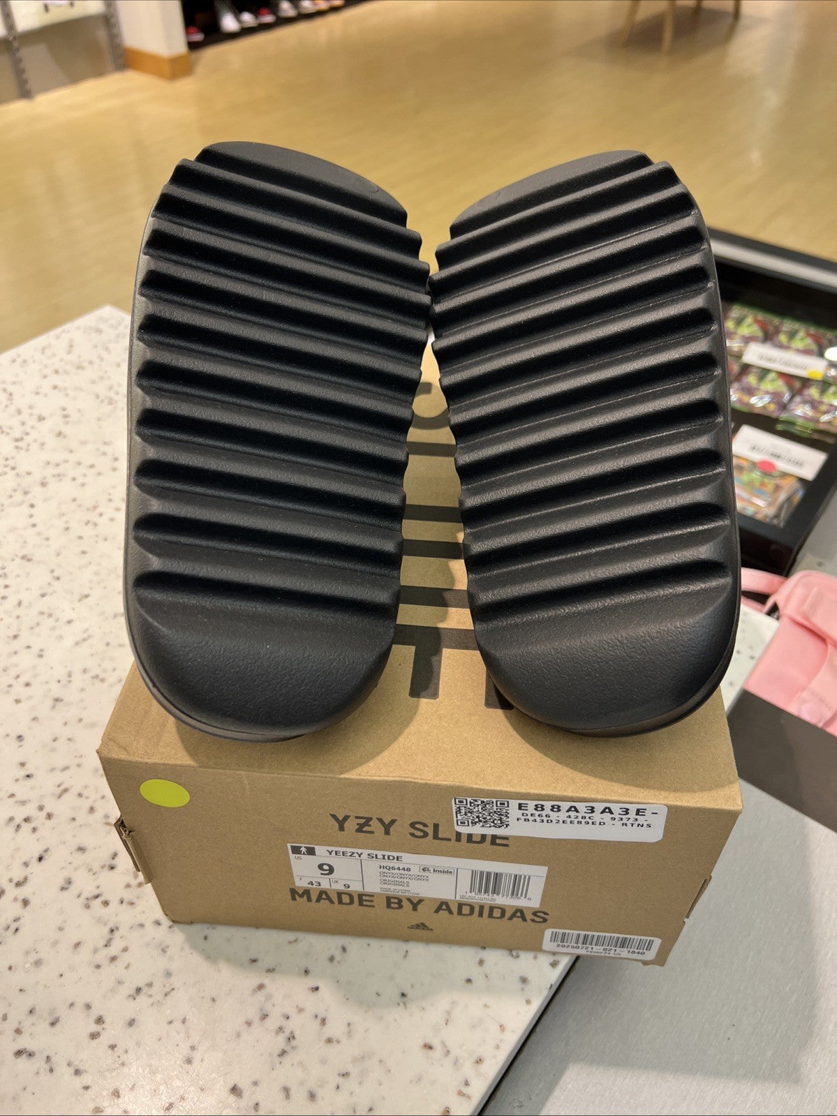 Adidas Yeezy Slide Onyx HQ6448