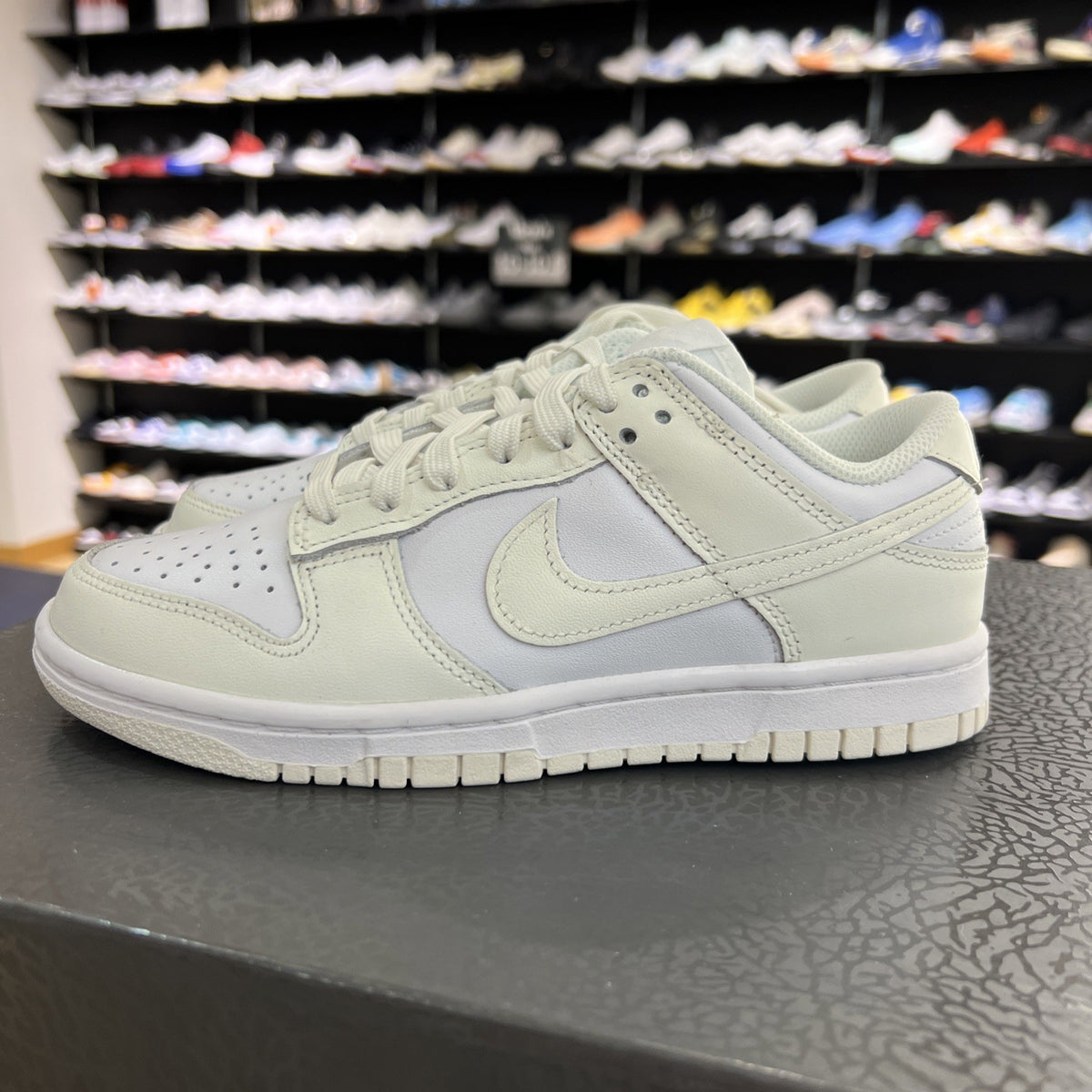 Nike Dunk Low Coconut Milk Women's Sz 5.5