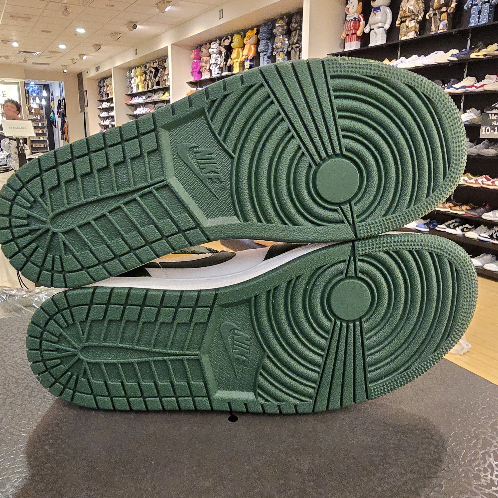 Size 9.5 - Jordan 1 Mid Sonics