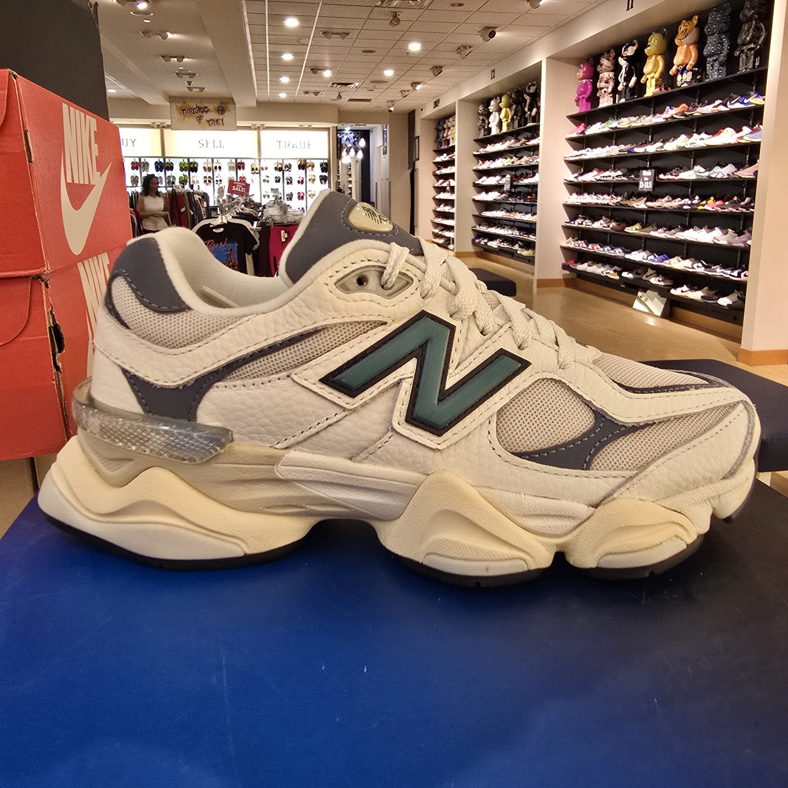 New Balance 9060 New Spurce SZ 5