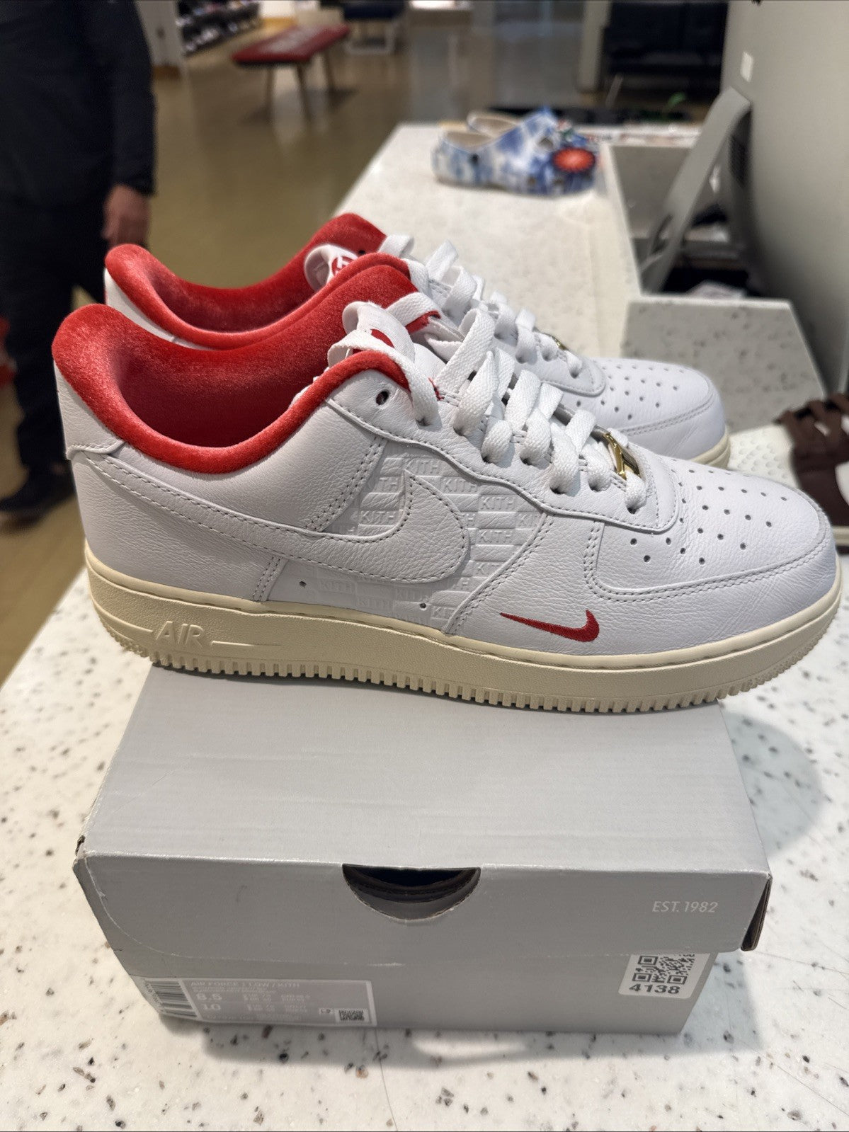 Air Force 1 Low Kith Sz 8.5