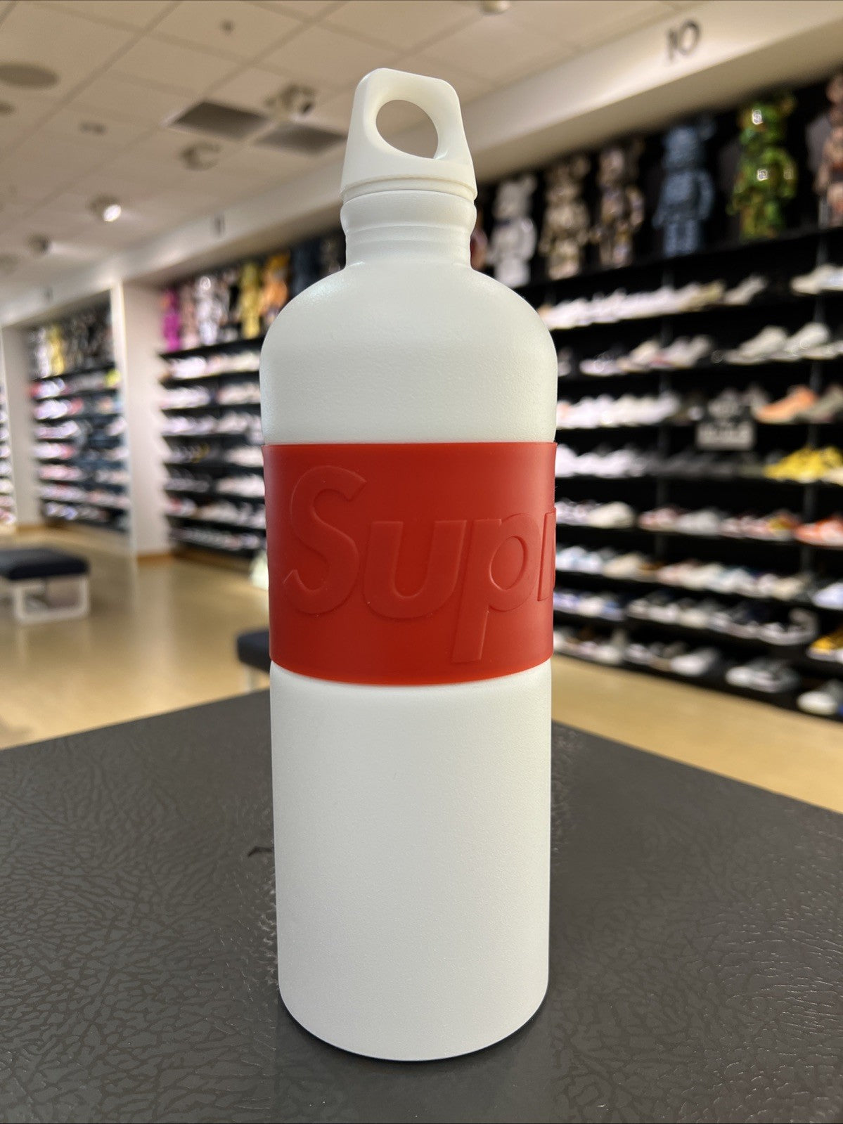 Supreme SIGG Water Bottle Red And White SS19 DEFECT