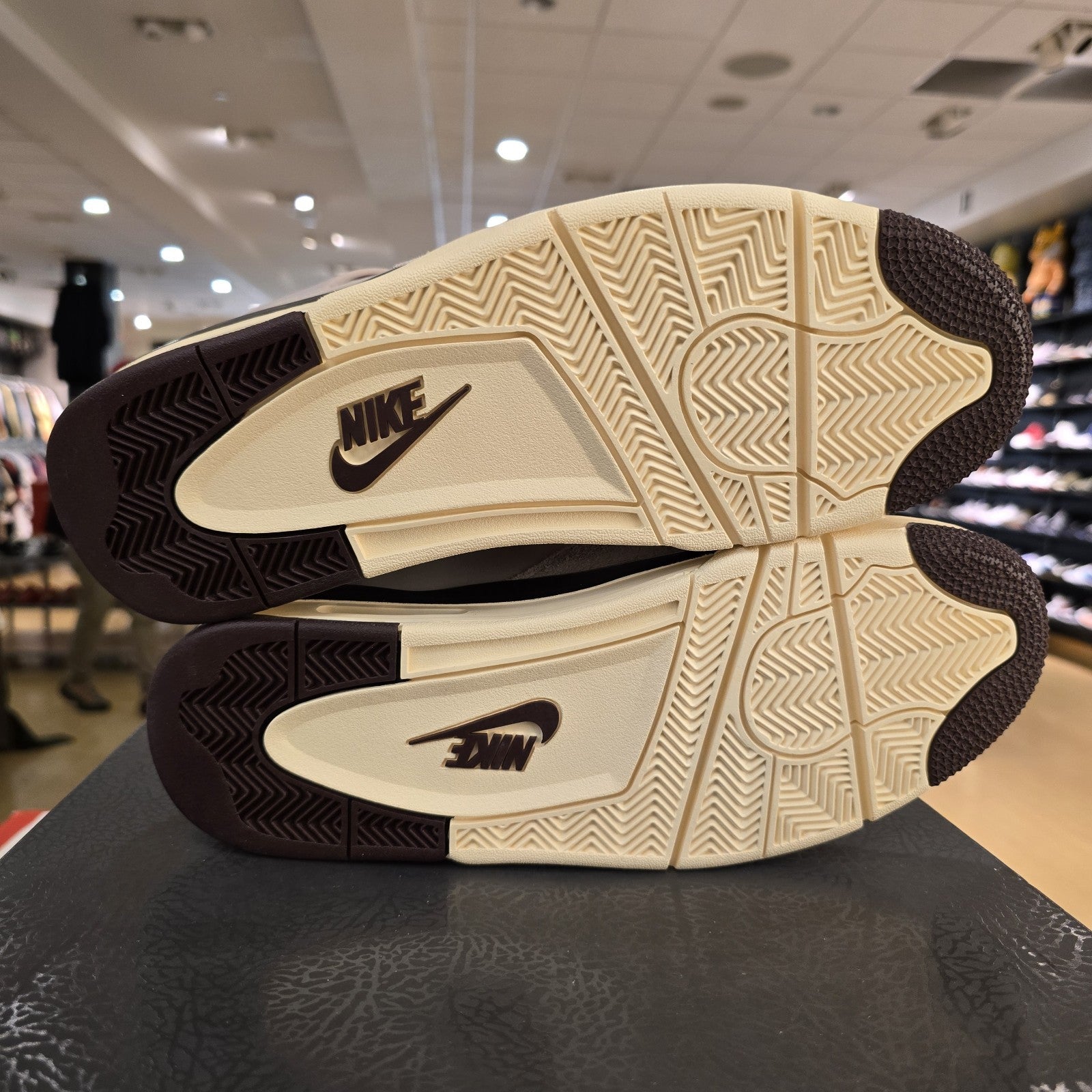 Size 12.5 - A Ma Maniére x Air Jordan 4 Retro While You Were Sleeping W