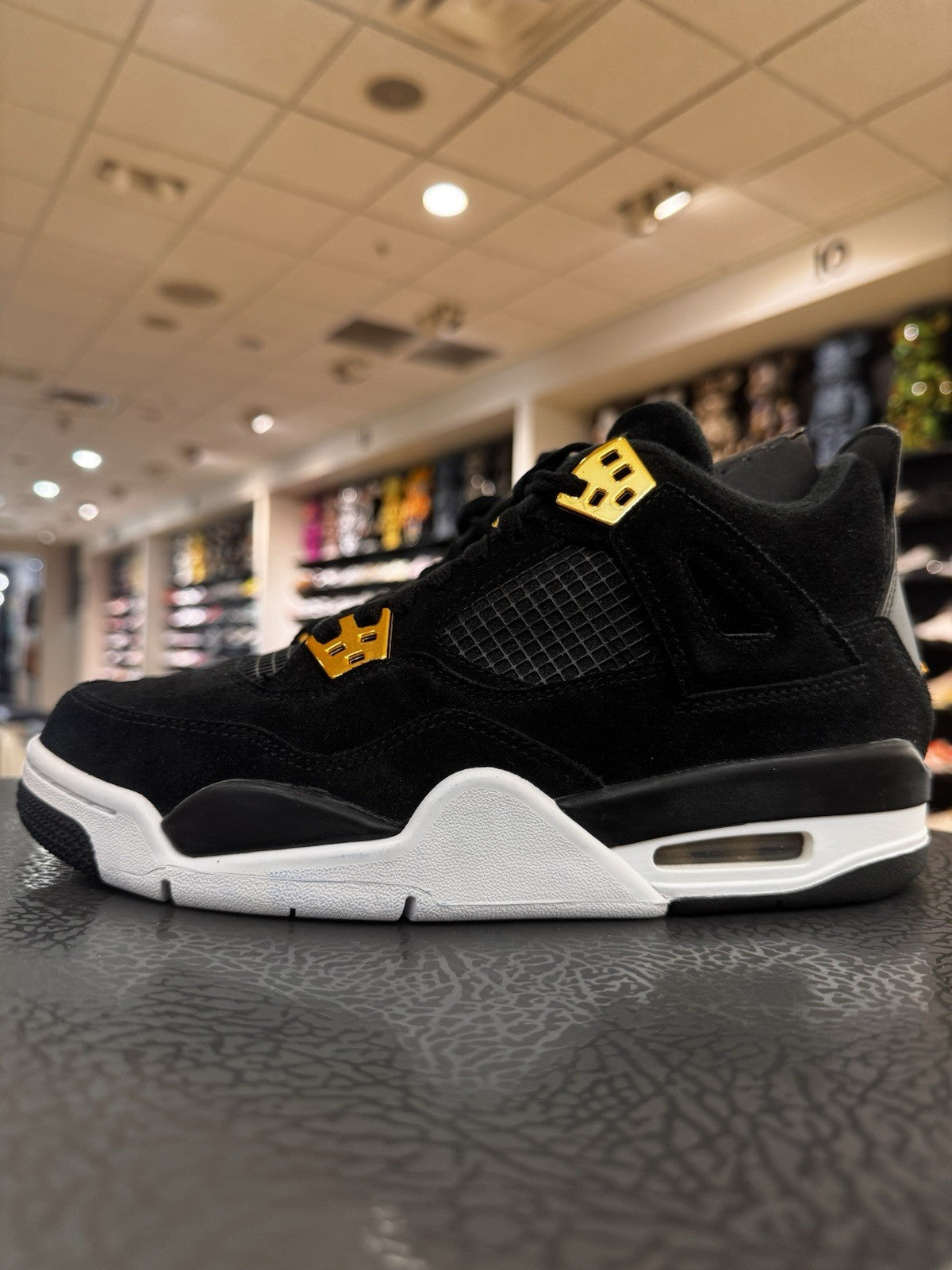 Jordan 4 Retro Royalty GS Size 6Y