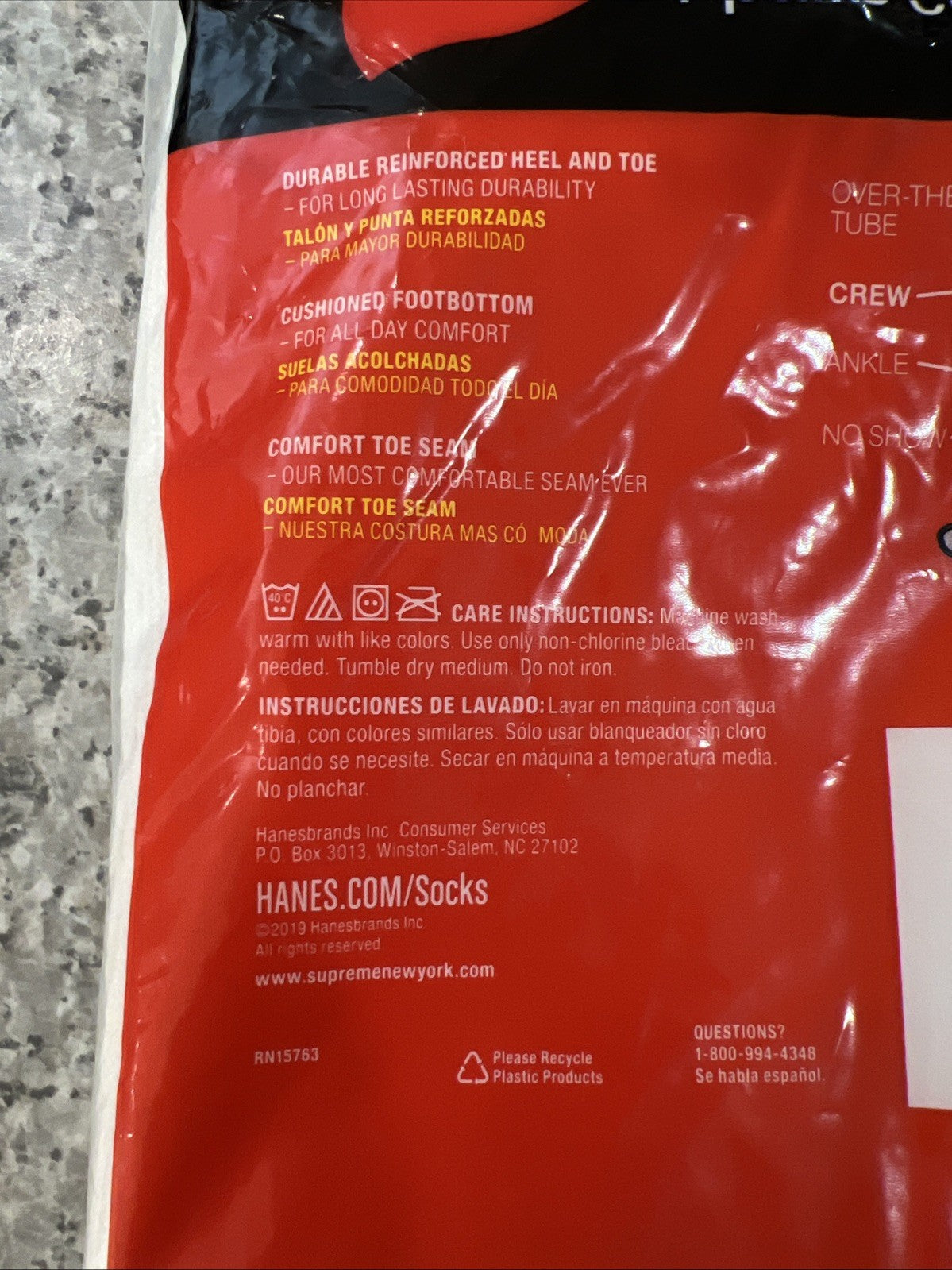 Supreme X Hanes Crew Socks - White/Black Sz 6-12