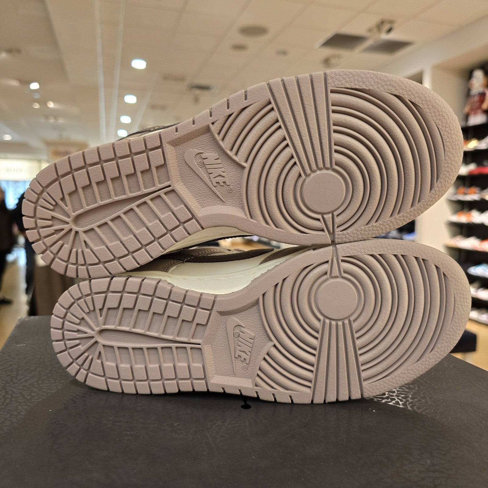 Size 7 - Nike Dunk Low Diffused Taupe Women's 