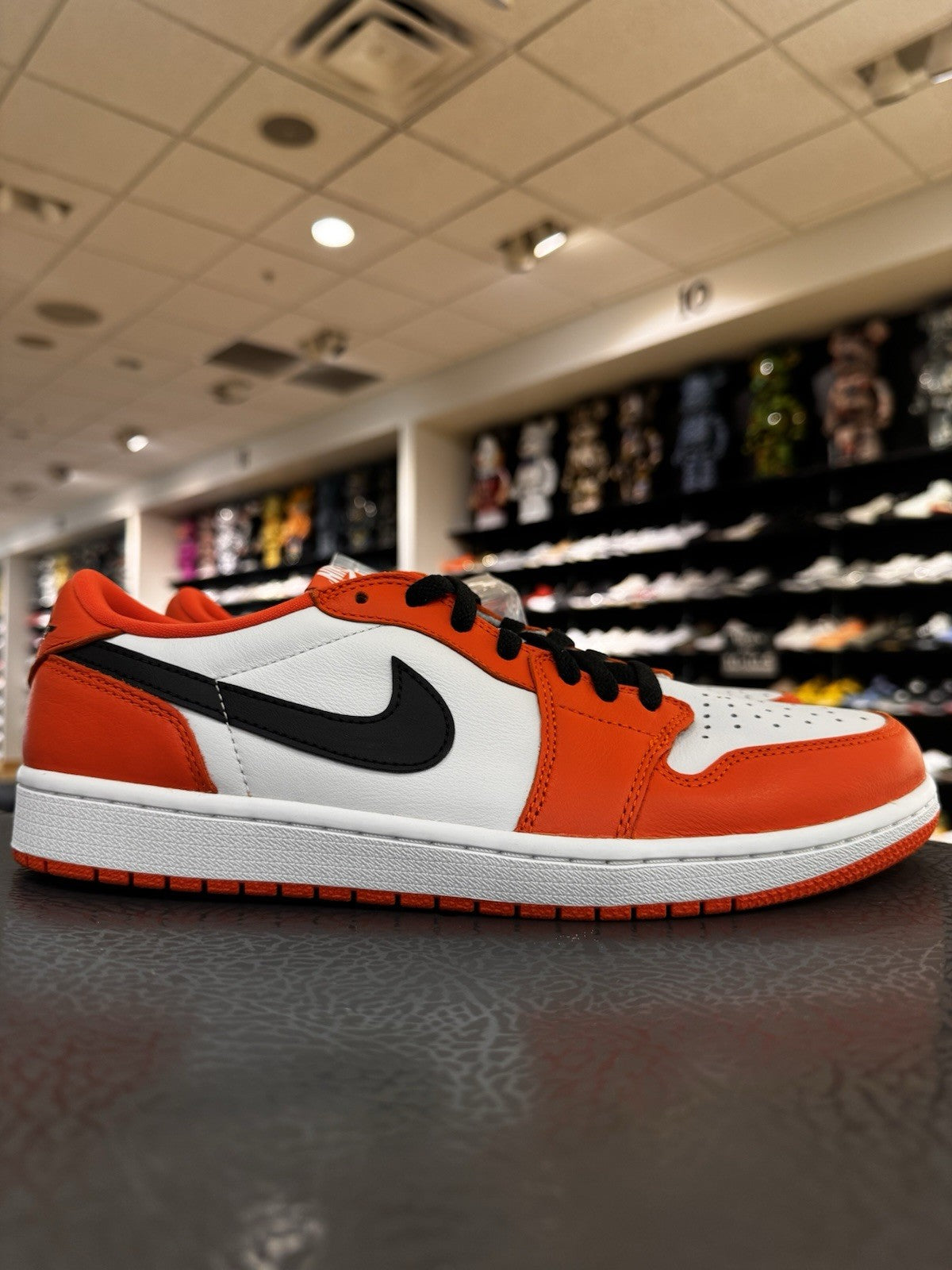 Jordan 1 Low OG Shattered Backboard Starfish Size 10.5