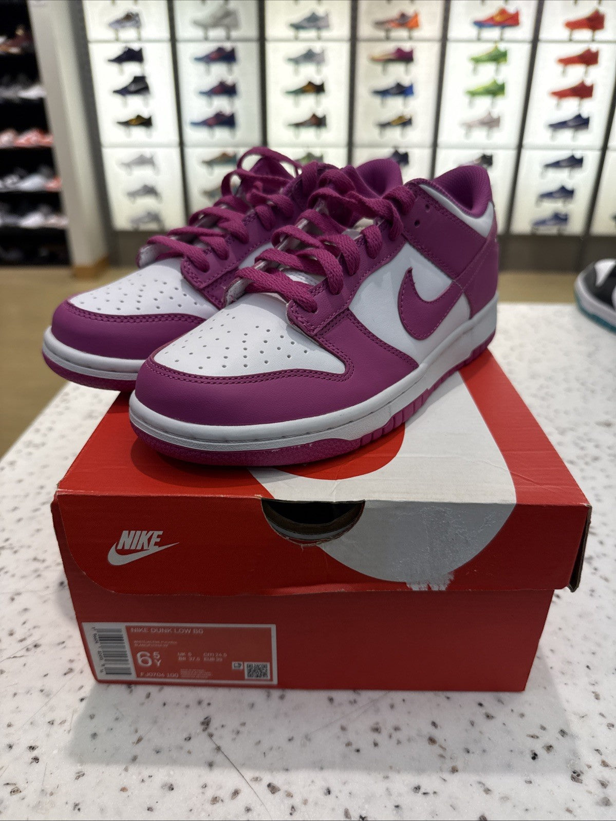 Nike Dunk Low Active Fuchsia (GS) - 6.5Y - Brand New DS OG ALL