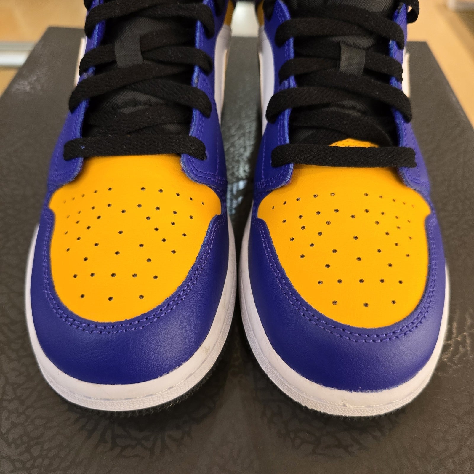 Size 7 (GS) - Jordan 1 Mid Lakers 2022 - DQ8423-517