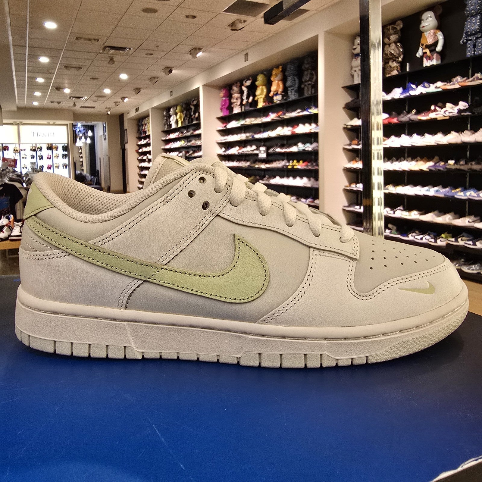 Nike Dunk Low Phantom Olive Aura Women's SZ 9/7.5M