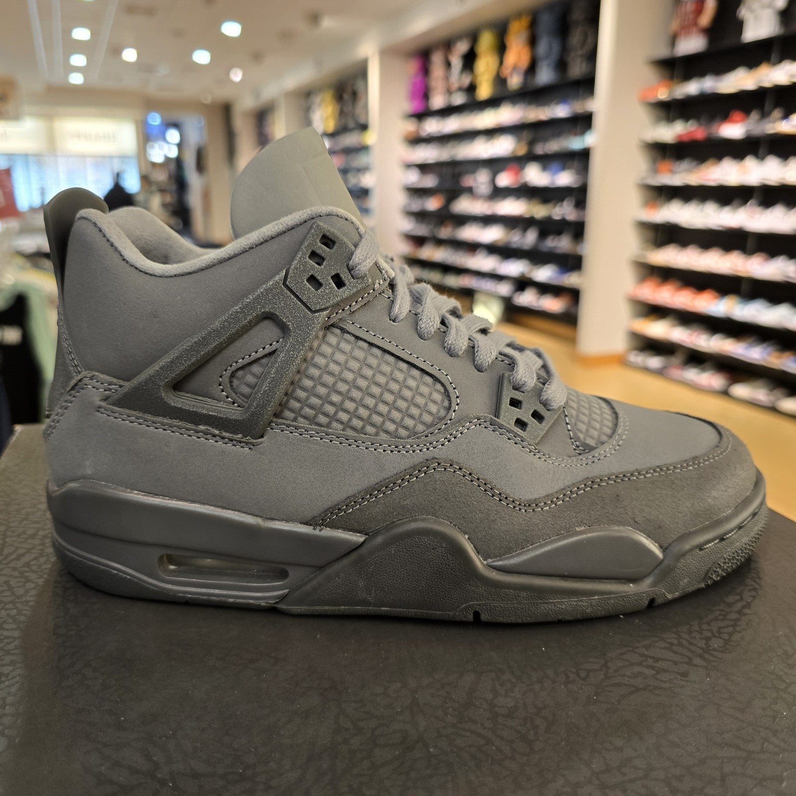 Size 7Y - Air Jordan 4 Retro Wet Cement GS