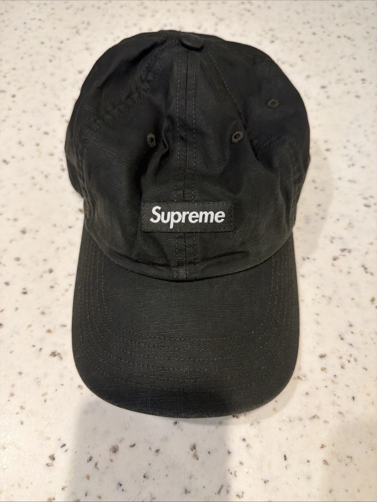 Supreme Small Box Coated Linen 6-panel