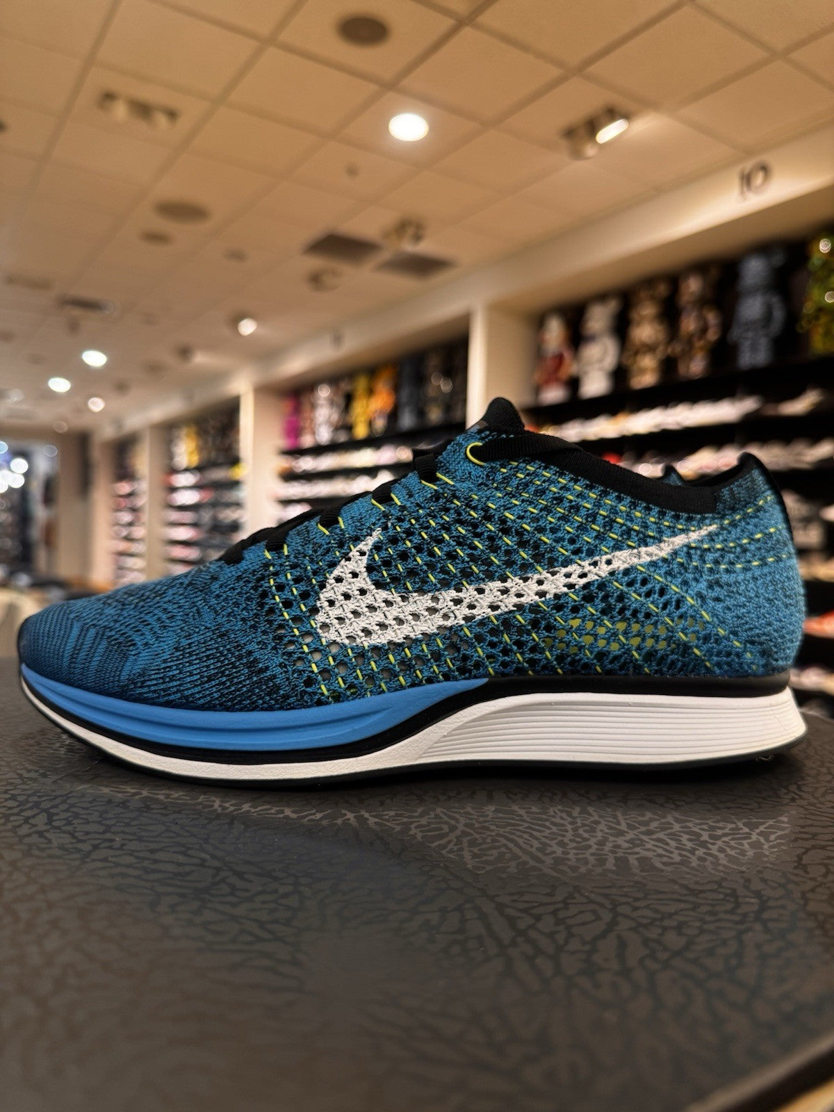 Nike Flyknit Racer Blue Cactus Size 9