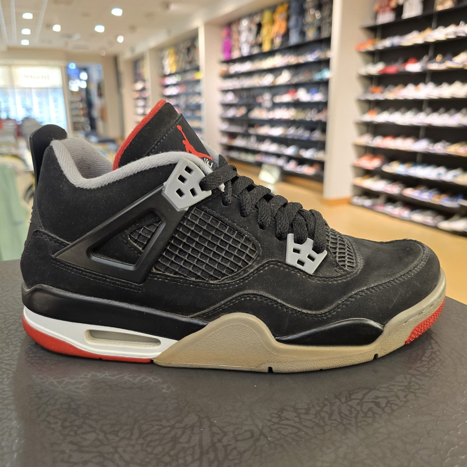 Size 7Y - Jordan 4 Retro Bred 2019 GS