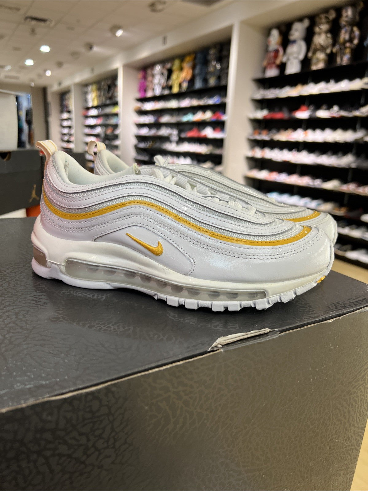 NIKE AIR MAX 97 WHITE-UNIVERSITY GOLD WOMENS SZ 6.5 DEFECT STAINS