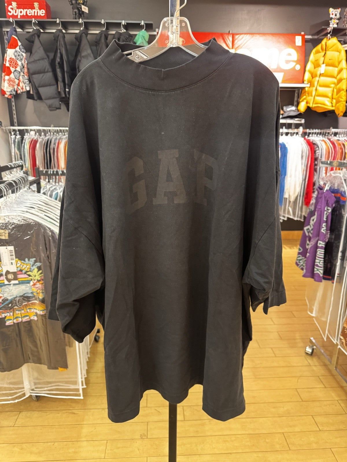 Yeezy Gap Engineered by Balenciaga Dove 3/4 Sleeve Tee Size XL