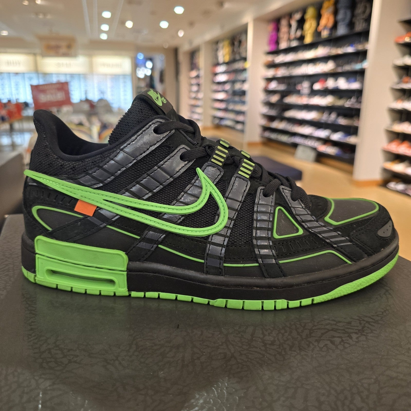 Size 10 - Nike Air Rubber Dunk x Off-White Low Green Strike