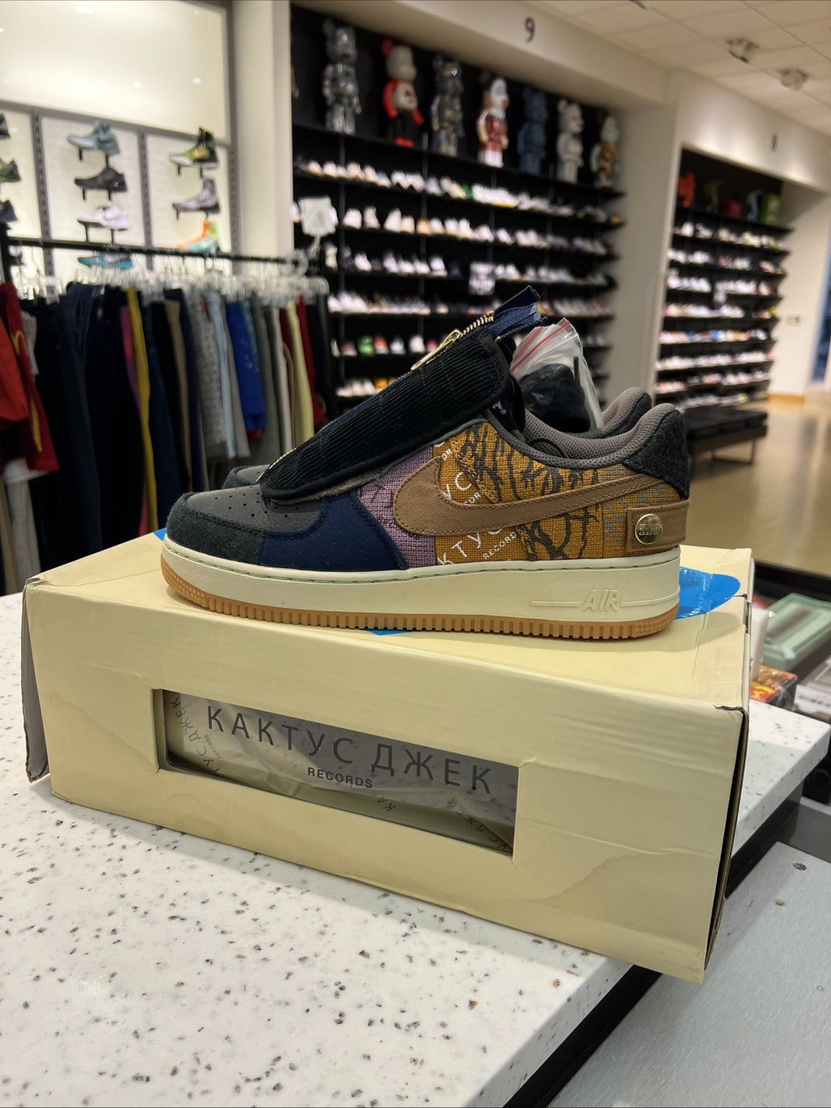 Nike Air Force 1 Low x Travis Scott Cactus Jack Sz 9