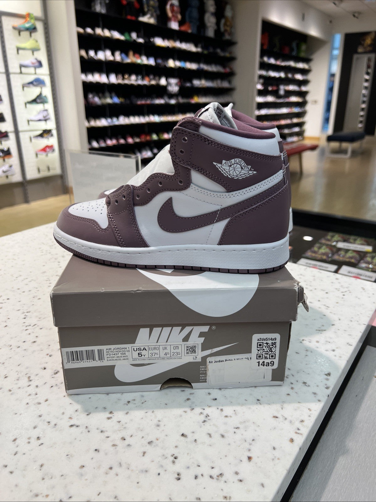 Jordan Air Jordan 1 Retro High OG White Mauve Sz 5Y