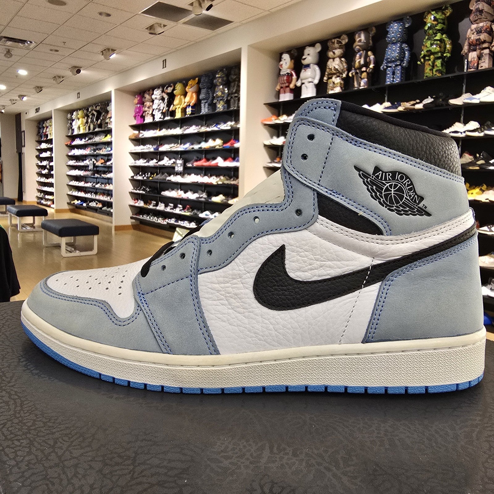 Size 13 - Jordan 1 Retro OG High University Blue (Yellowing)