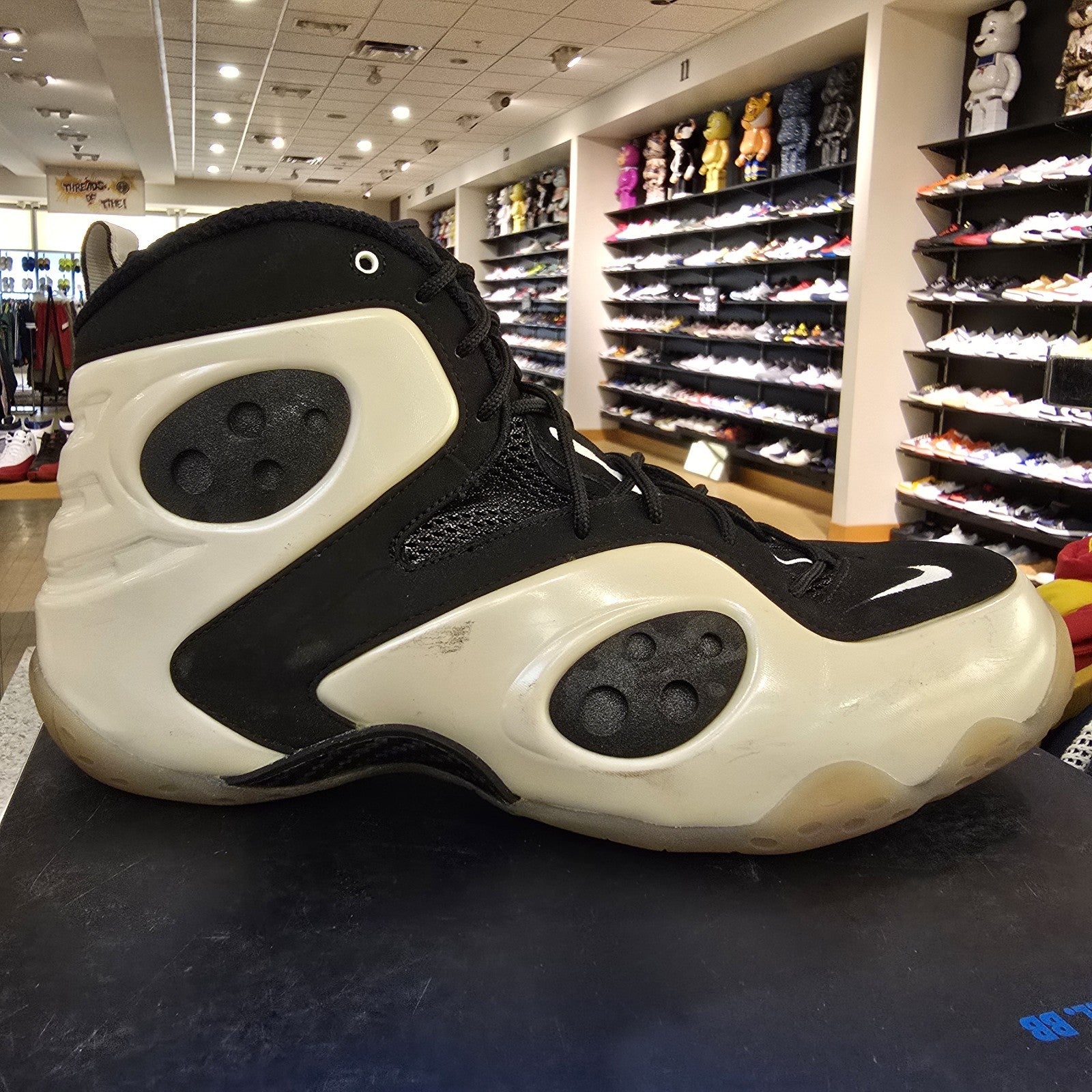 Size 12 - Nike Zoom Rookie White Black