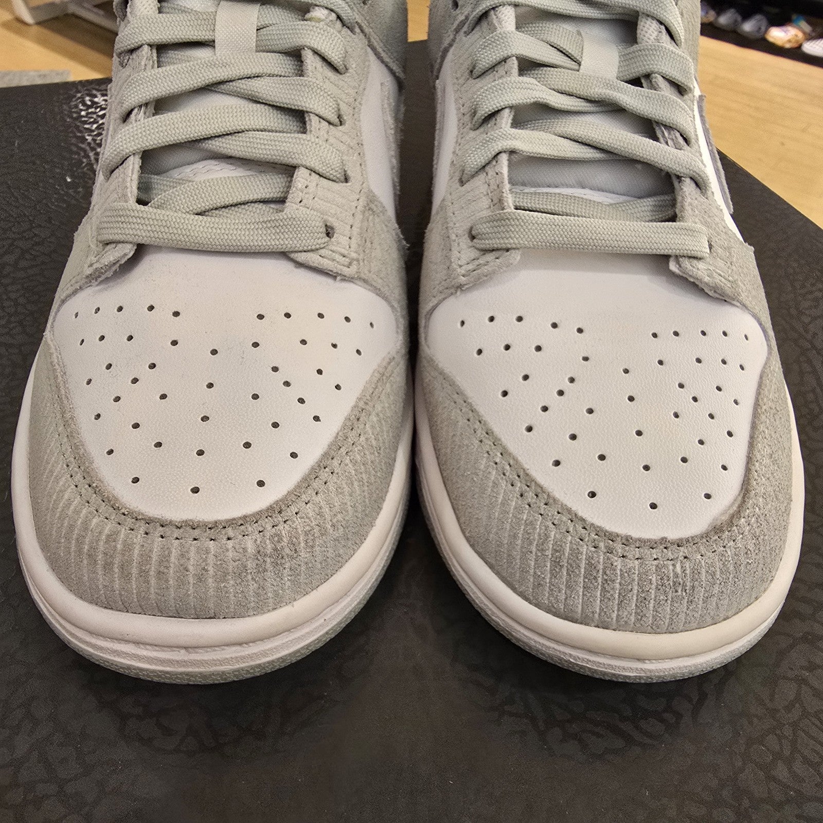 Size 9.5 - Nike Dunk Low Light Silver Corduroy Women's 