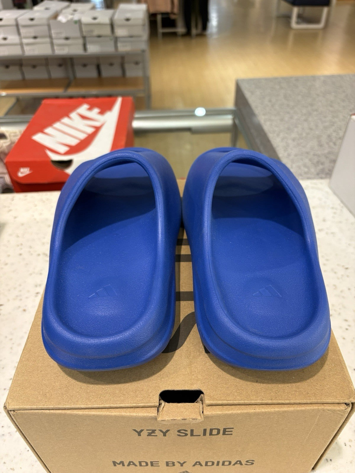 adidas Yeezy Slide Azure Size 6 DEFECT 