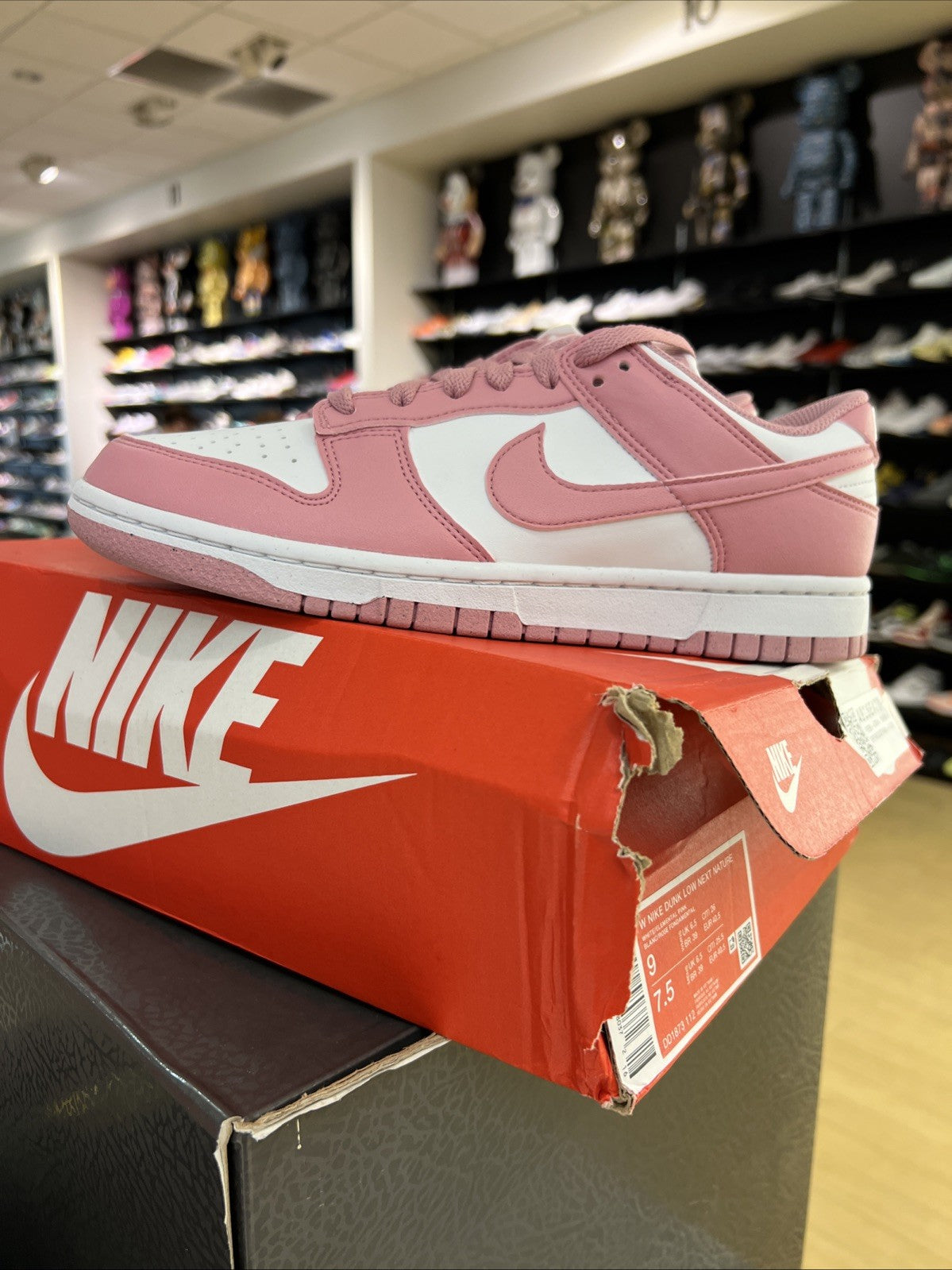 Nike Dunk Low Next Nature White Elemental Pink Sz 9 DEFECT
