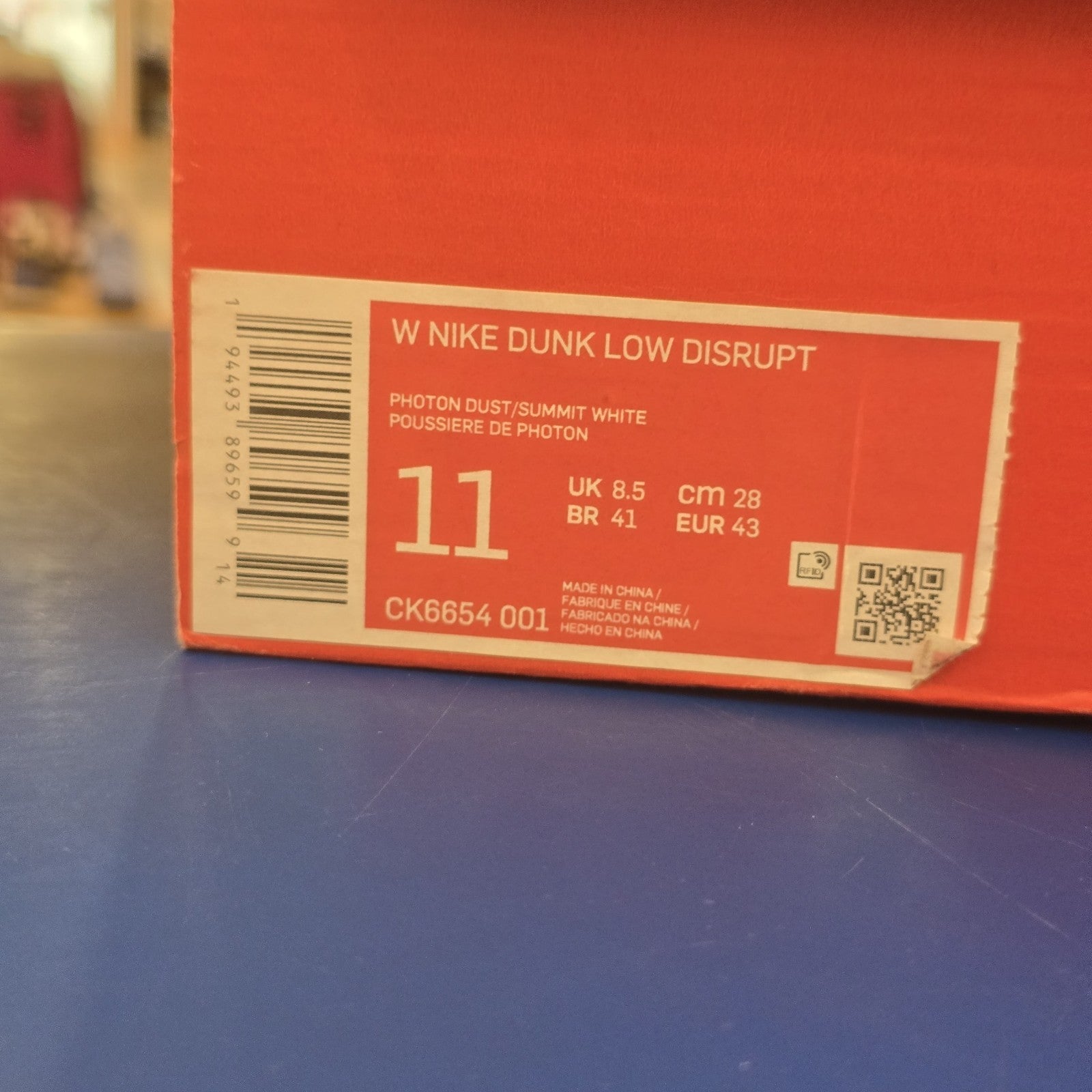 Nike Dunk Disrupt Low Photon Dust (Women's) SZ 11/9.5M Yellowed