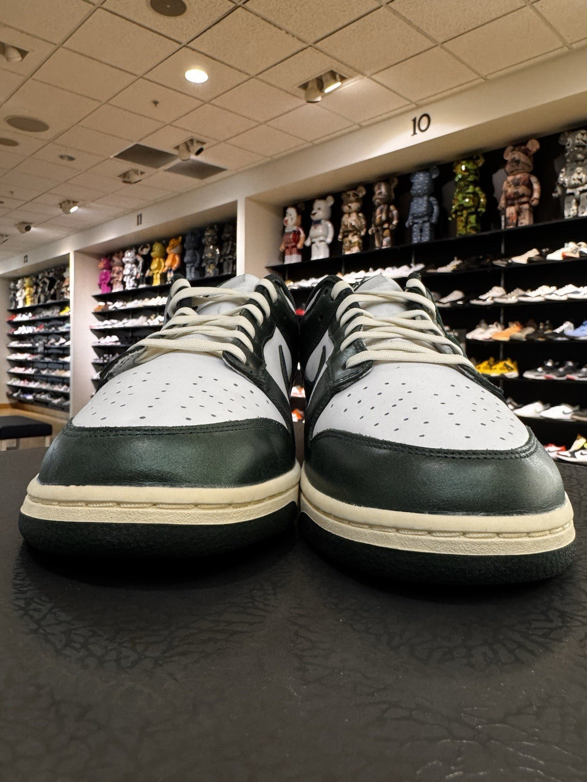 Nike Dunk Low Vintage Green Womens Size 13.5/12M